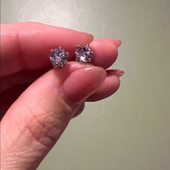 18k White Gold Plated Alexandrite Purple Stud Earrings - Picture 3 of 5